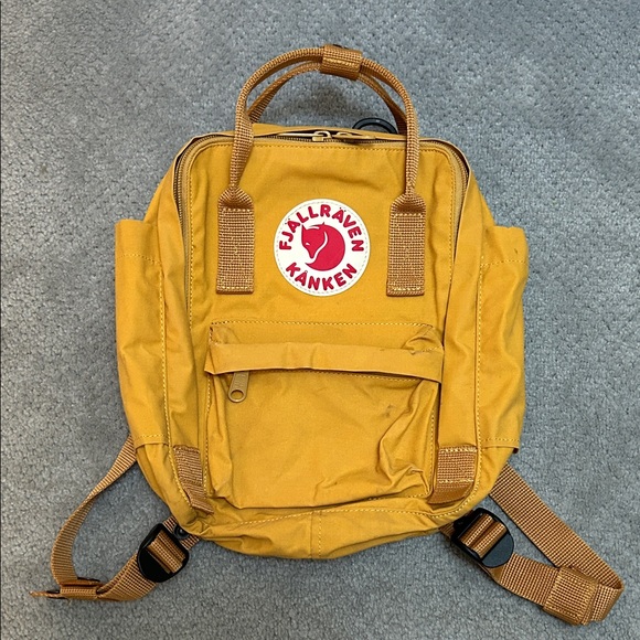 Kånken Mini Yellow Backpack - Picture 5 of 5